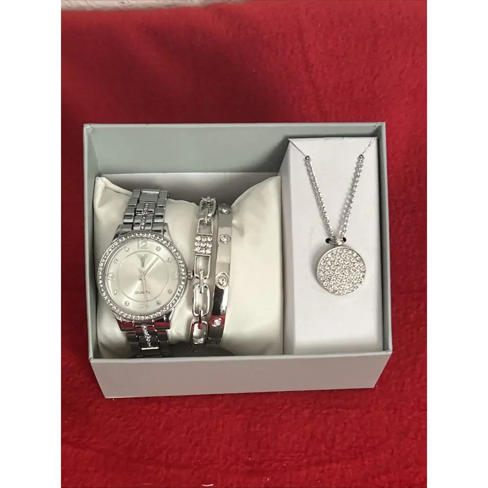 Women’s Yaamava 4 Piece Women’s Watch Set Nib